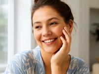 14k Yellow Gold Bracelet with Textured and Polished Pebble Stations (6.35 mm)